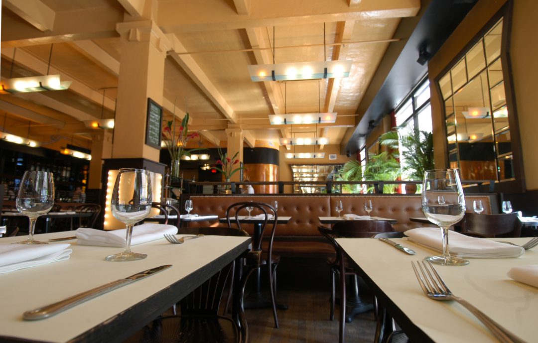 Restaurant Holder institution du VieuxMontréal — TASTET