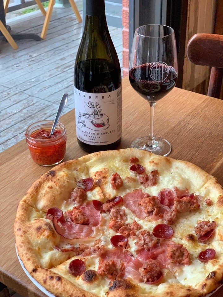 Pizzéria GEMA pizza réconfortante de la PetiteItalie