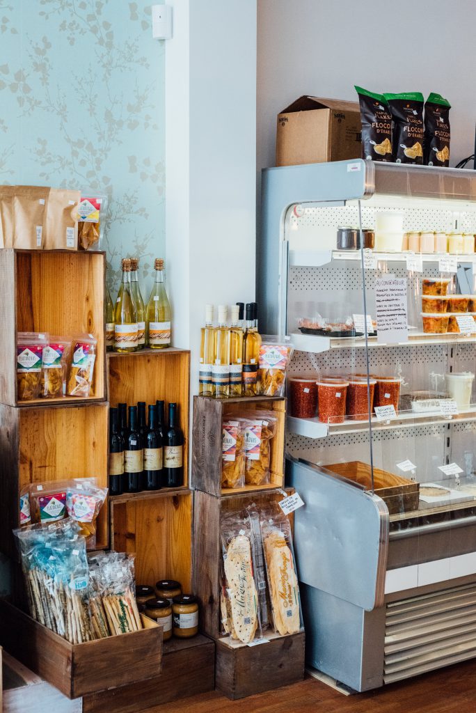 Sainte Cécile épicerie délicieux sandwichs, brunchs et plats pour