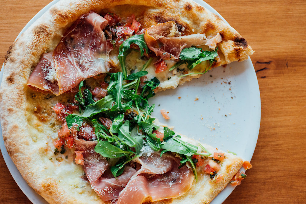 Stella Pizzeria l'étoile montante de la pizza ! TASTET